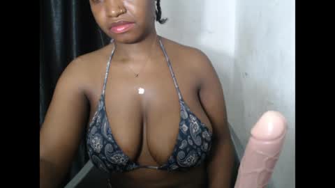 Snapshot of bigassdrip chatting on 17, 5, 2026 bigassdrip online show from 17, 5, 2026