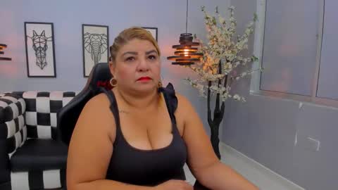 BigAssMaturee online show from 28, 11, 2025