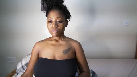 Snapshot of bigassmello_ chatting on 18, 5, 2026 bigassmello_ online show from 18, 5, 2026