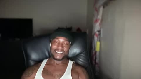 Snapshot of bigbackwoodcali chatting on 28, 11, 2025 bigbackwoodcali online show from 28, 11, 2025