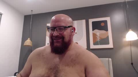 Snapshot of bigbear4cuddles chatting on 16, 4, 2026 BigBear4Cuddles online show from 16, 4, 2026