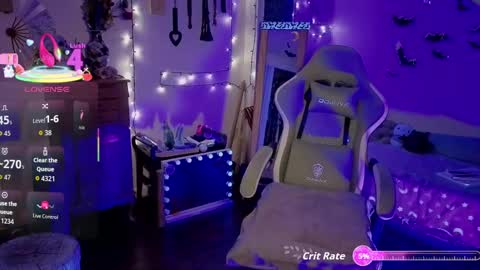 Snapshot of bigbearandbunny chatting on 15, 9, 2025 bigbearandbunny online show from 15, 9, 2025