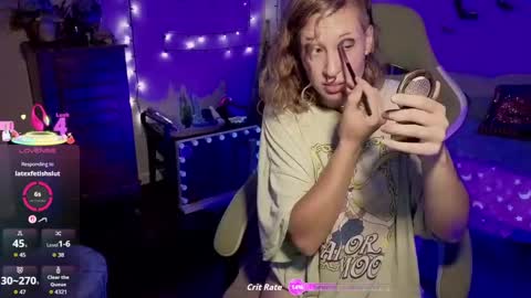 Snapshot of bigbearandbunny chatting on 8, 10, 2025 bigbearandbunny online show from 8, 10, 2025