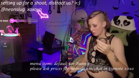 bigbearandbunny online show from 18, 12, 2025