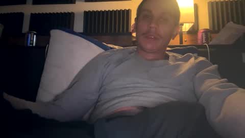 Snapshot of bigben281330 chatting on 6, 3, 2026 bigben281330 online show from 6, 3, 2026