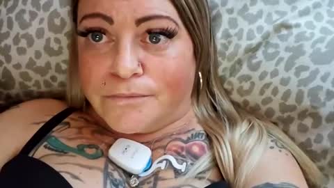 Tiffany online show from 28, 1, 2025