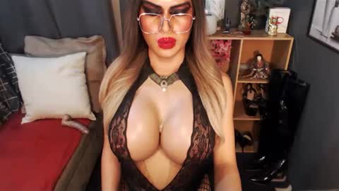 Snapshot of bigbomblhoraine chatting on 11, 2, 2025 Loraine Cruz online show from 11, 2, 2025