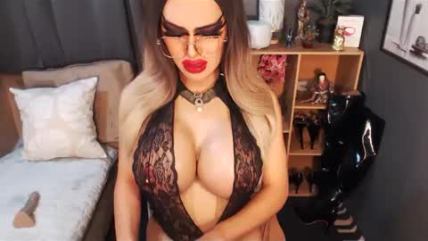 Snapshot of bigbomblhoraine chatting on 26, 2, 2025 Loraine Cruz online show from 26, 2, 2025