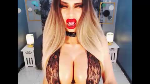 Snapshot of bigbomblhoraine chatting on 27, 3, 2026 Loraine Cruz online show from 27, 3, 2026