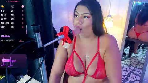 Snapshot of bigboobs_violeta chatting on 14, 3, 2026 VIOLETA online show from 14, 3, 2026