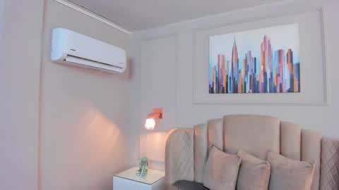   online show from 18, 9, 2025