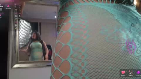 Snapshot of bigboottyxxx chatting on 27, 3, 2026 kyra Moor online show from 27, 3, 2026