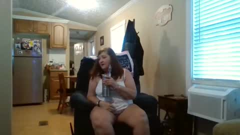 Snapshot of bigbootybitch709 chatting on 28, 3, 2026 bigbootybitch709 online show from 28, 3, 2026