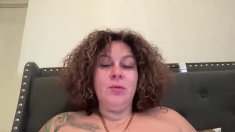 Snapshot of bigbreastsabrina chatting on 28, 2, 2026 BIG BREAST SABRINA online show from 28, 2, 2026