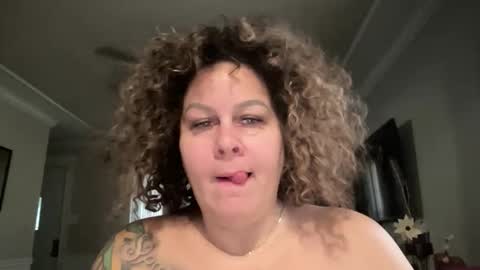 Snapshot of bigbreastsabrina chatting on 2, 3, 2026 BIG BREAST SABRINA online show from 2, 3, 2026