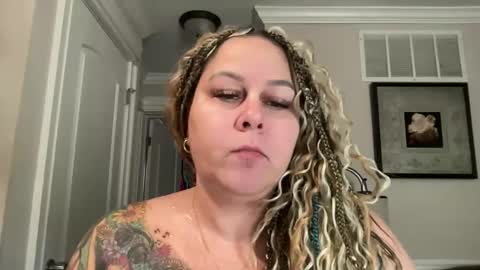 Snapshot of bigbreastsabrina chatting on 22, 3, 2026 BIG BREAST SABRINA online show from 22, 3, 2026