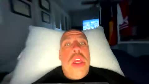 Snapshot of bigburrito714 chatting on 2, 3, 2026 bigburrito714 online show from 2, 3, 2026