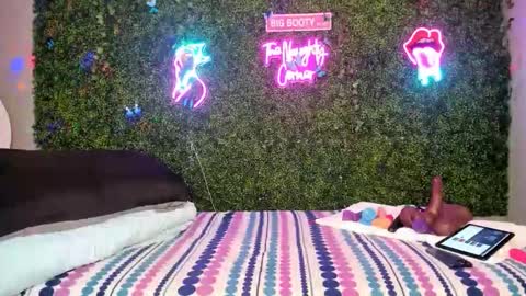 Snapshot of bigbuttsarena chatting on 5, 2, 2026 bigbuttsarena online show from 5, 2, 2026