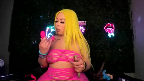 Snapshot of bigbuttsarena chatting on 25, 3, 2026 bigbuttsarena online show from 25, 3, 2026