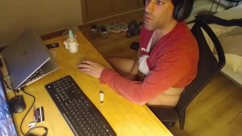 bigcok35spain online show from 28, 1, 2025