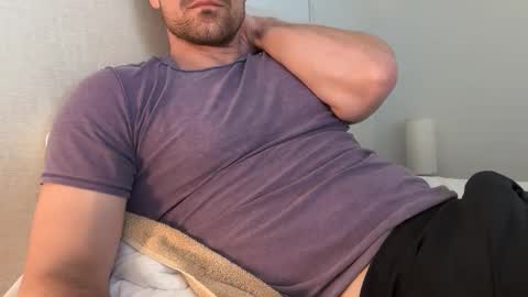 Snapshot of bigcollegecock69690 chatting on 5, 3, 2026 bigcollegecock69690 online show from 5, 3, 2026