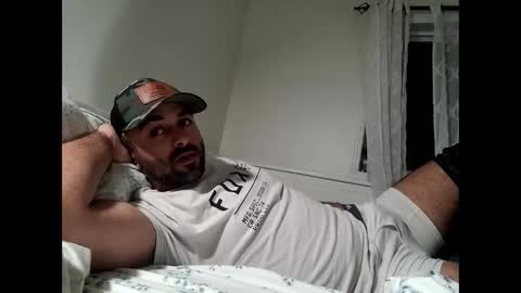 Snapshot of bigcumcanada chatting on 4, 3, 2025 bg online show from 4, 3, 2025