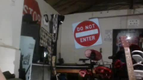 Snapshot of bigdickdaddy42023 chatting on 8, 7, 2026 Rooster P online show from 8, 7, 2026