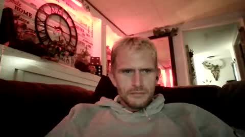 Snapshot of bigdickdawg90 chatting on 13, 3, 2026 bigdickdawg90 online show from 13, 3, 2026