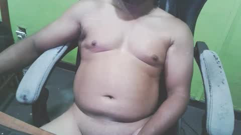 Snapshot of bigdickguyaux chatting on 14, 12, 2025 bigdickguyaux online show from 14, 12, 2025