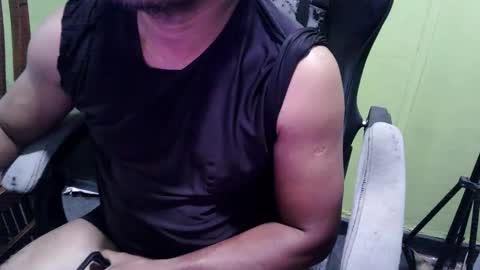 Snapshot of bigdickguyaux chatting on 2, 4, 2026 bigdickguyaux online show from 2, 4, 2026