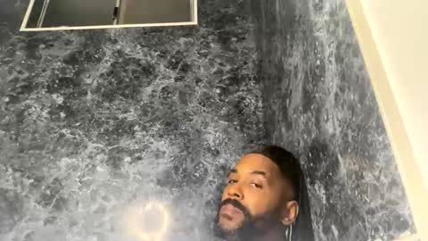 Snapshot of bigdinca chatting on 11, 10, 2025 bigdinca online show from 11, 10, 2025