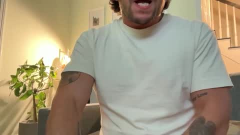 Snapshot of bigdmatty31 chatting on 16, 11, 2025 bigdmatty31 online show from 16, 11, 2025