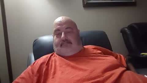 Snapshot of bigfuzzyteddybear chatting on 18, 10, 2025 bigfuzzyteddybear online show from 18, 10, 2025