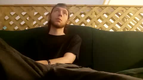 Snapshot of biggestboiiii chatting on 11, 9, 2025 biggestboiiii online show from 11, 9, 2025