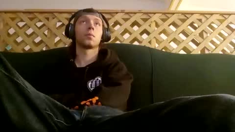 Snapshot of biggestboiiii chatting on 6, 11, 2025 biggestboiiii online show from 6, 11, 2025