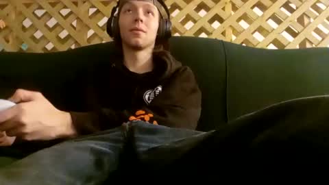 Snapshot of biggestboiiii chatting on 9, 11, 2025 biggestboiiii online show from 9, 11, 2025