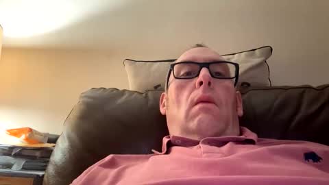 Snapshot of biggloves4bighands chatting on 15, 3, 2026 biggloves4bighands online show from 15, 3, 2026
