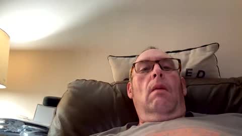 Snapshot of biggloves4bighands chatting on 25, 4, 2026 biggloves4bighands online show from 25, 4, 2026