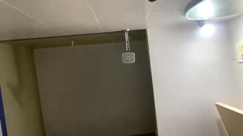 bighandsomesatisfy online show from 22, 2, 2025