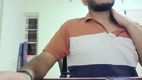 bighandsomesatisfy online show from 4, 11, 2025