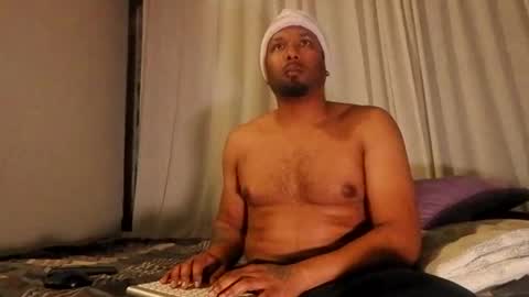 Snapshot of bighardcock989 chatting on 25, 12, 2024 bighardcock989 online show from 25, 12, 2024