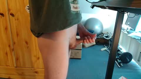 Snapshot of bigmushroomcockxxx chatting on 3, 4, 2026 bigmushroomcockxxx online show from 3, 4, 2026