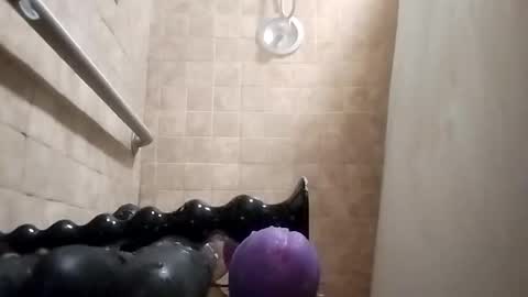 Snapshot of bignastyfilthy chatting on 6, 10, 2025 bignastyfilthy online show from 6, 10, 2025