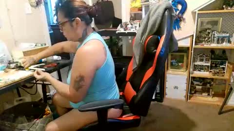 the Mini mami online show from 4, 12, 2025