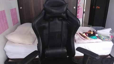 laura online show from 13, 12, 2024