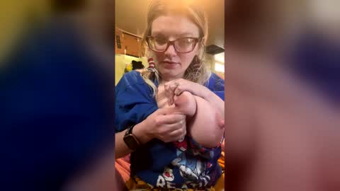 Snapshot of bigtits133 chatting on 3, 3, 2026 bigtits133 online show from 3, 3, 2026