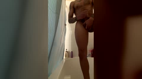 Snapshot of bigviper375 chatting on 29, 4, 2026 bigviper375 online show from 29, 4, 2026