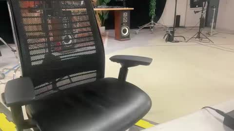Snapshot of bigwhitecockcolorado chatting on 8, 6, 2026 Big White Cock Worship online show from 8, 6, 2026