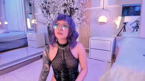 Snapshot of biizzy_noar chatting on 7, 11, 2025 Biizzy online show from 7, 11, 2025