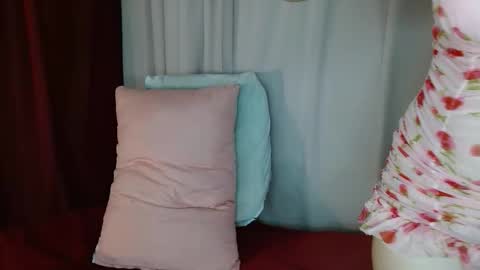 Snapshot of biki_sensual chatting on 5, 3, 2026 hi soy natural girl biki online show from 5, 3, 2026